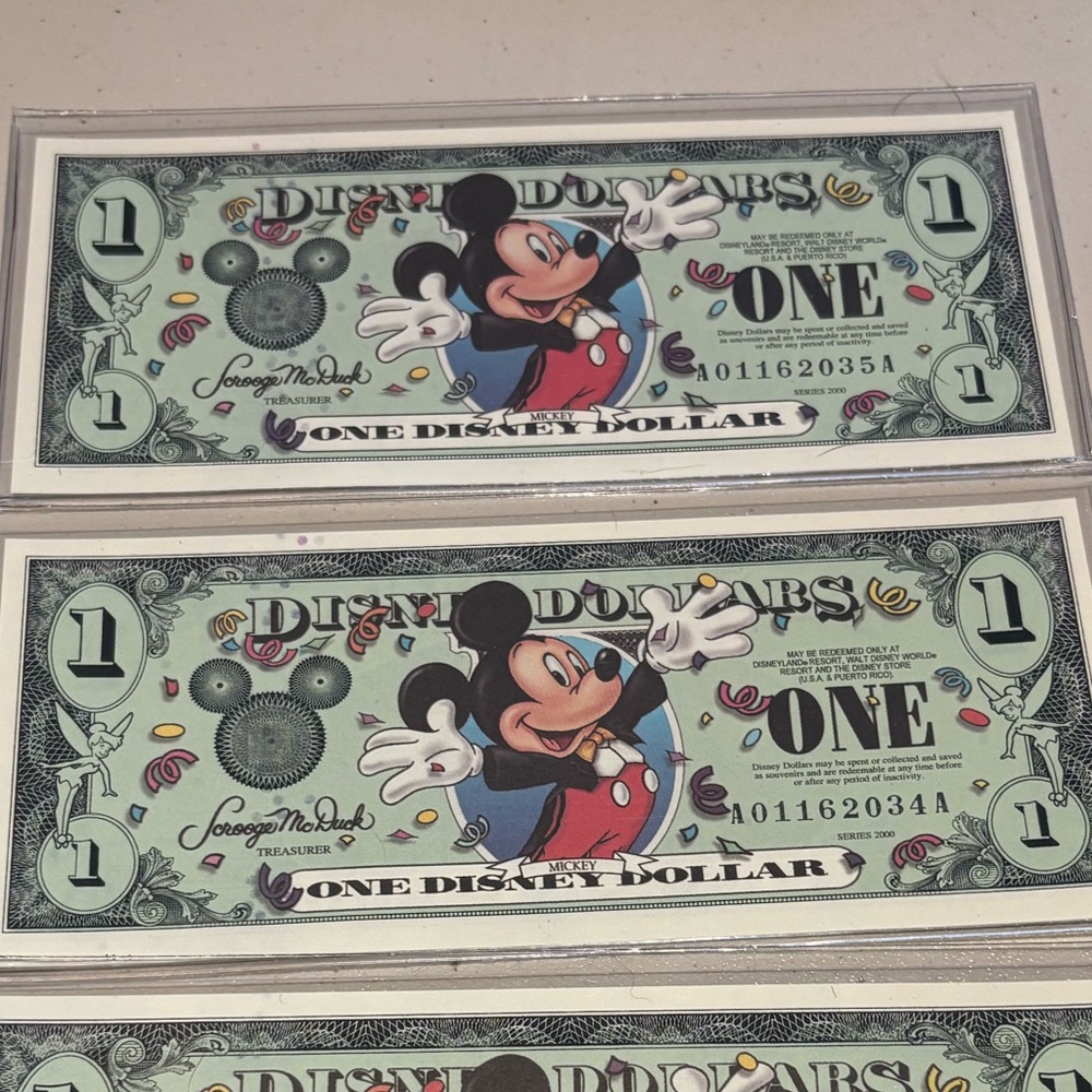 3 Consecutive Mint Disney Dollars 2000 Tuxedo $1.00 Mickey Mouse-Epcot A Series - Picture 6 of 6